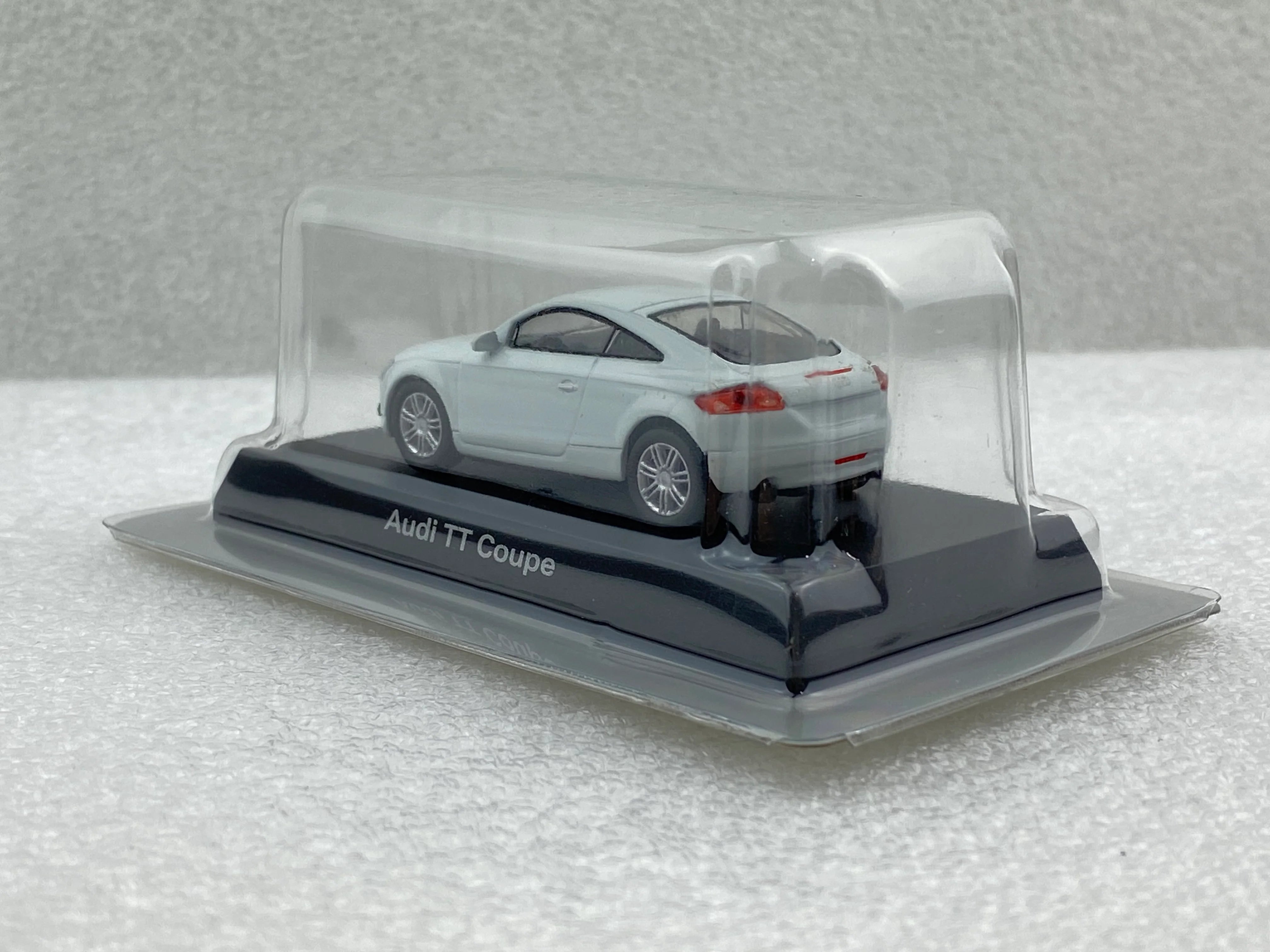 Kyosho 1:64 Audi TT Coupe White KY064ATTW