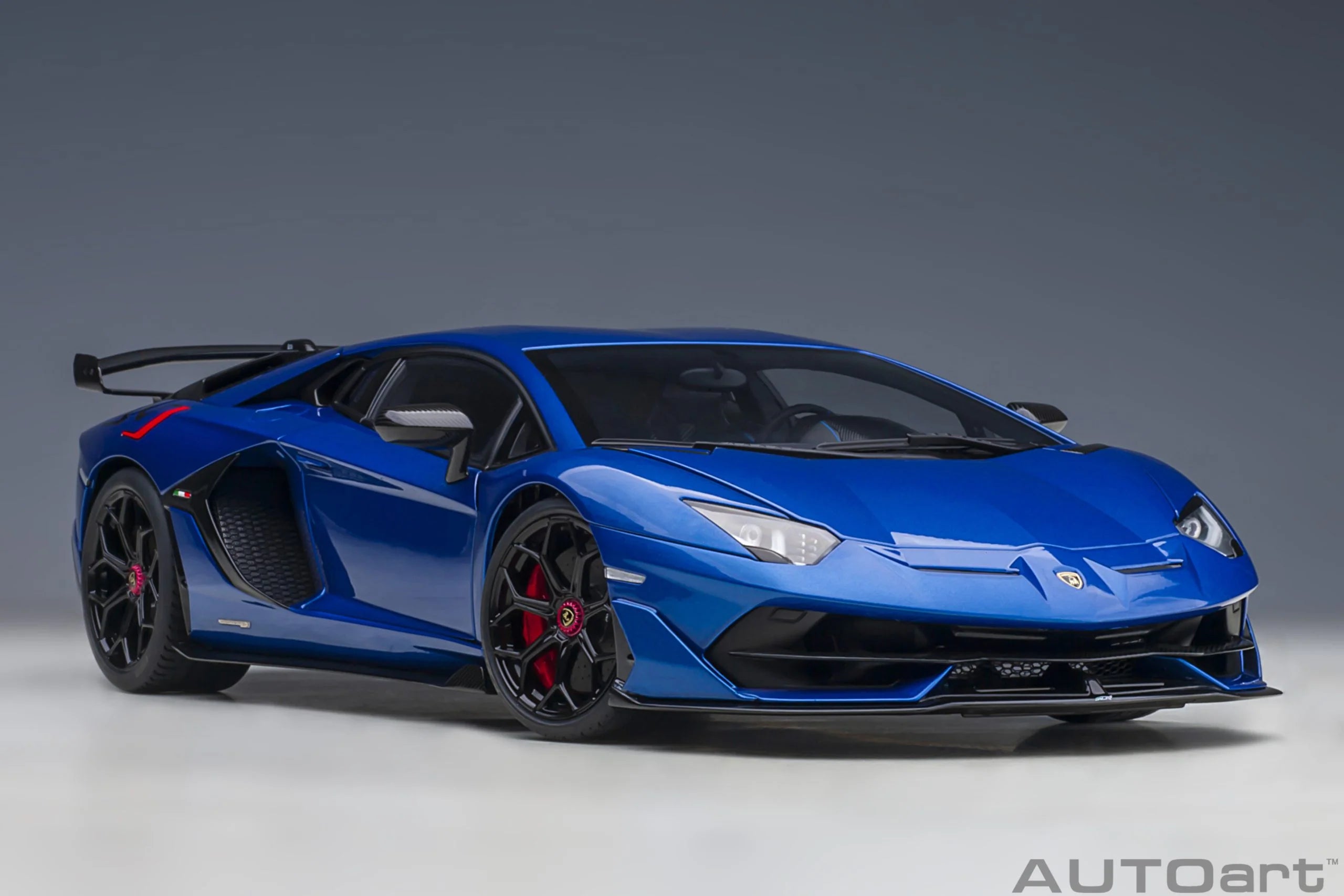 AUTOart 1:18 Lamborghini Aventador SVJ (Blue Nethuns) 79174