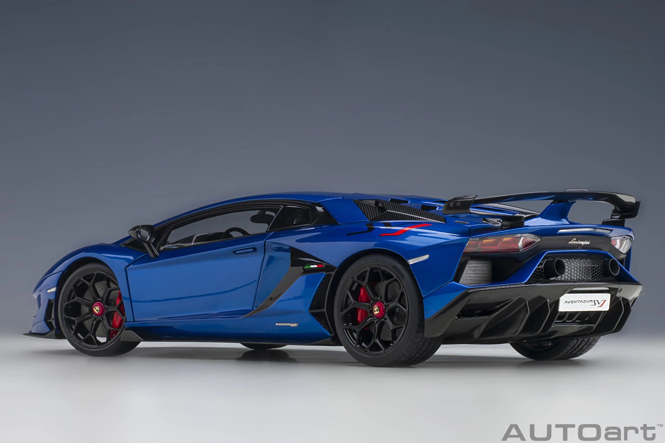 AUTOart 1:18 Lamborghini Aventador SVJ (Blue Nethuns) 79174