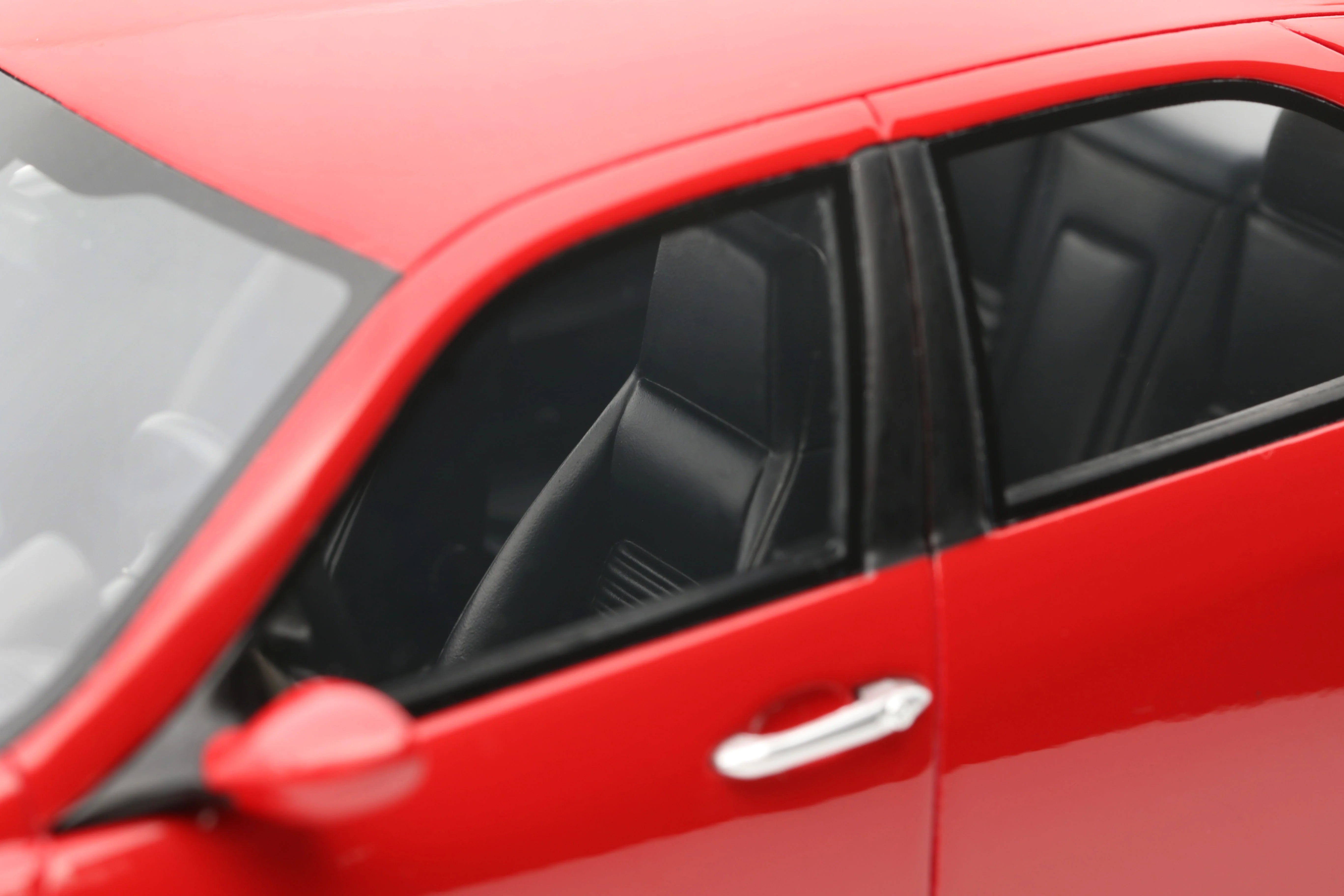OTTO 1:18 2002 Alfa Romeo 156 GTA Alfa Red 130 OT1017