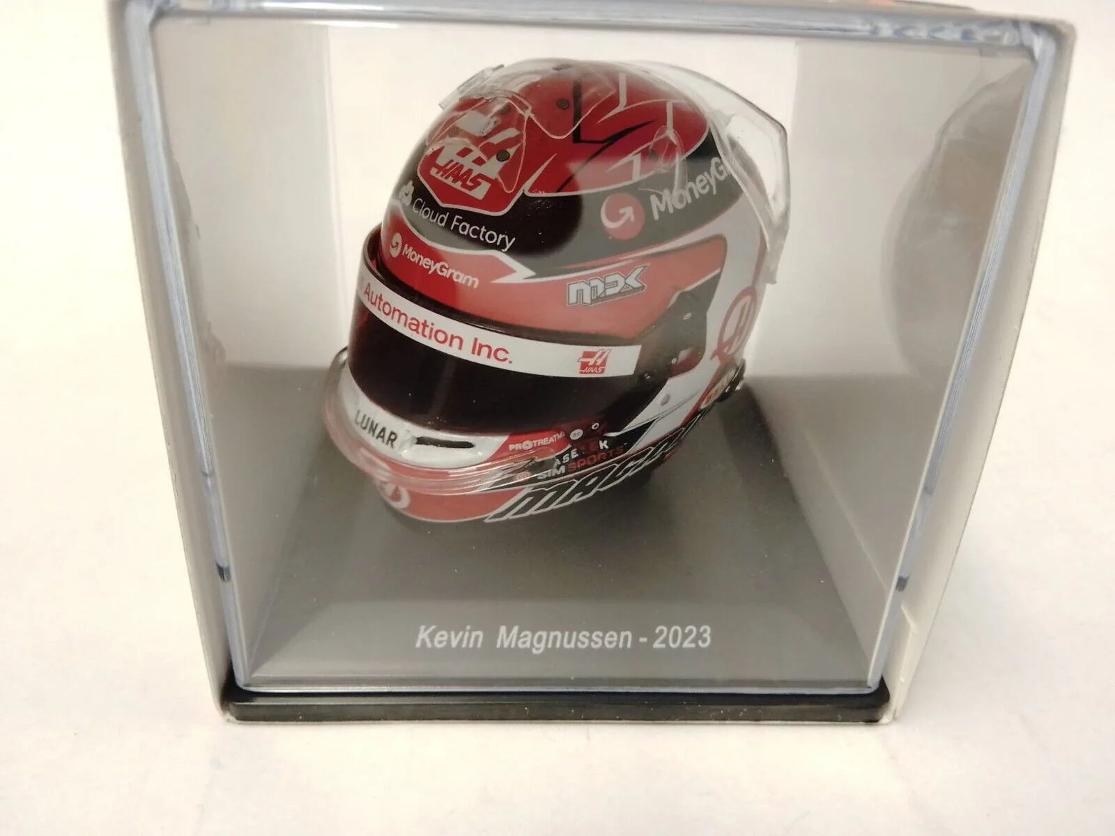 Spark 1:5 Kevin Magnussen - MoneyGram Haas - 2023 F1 (Bell) Helmet 5HF097
