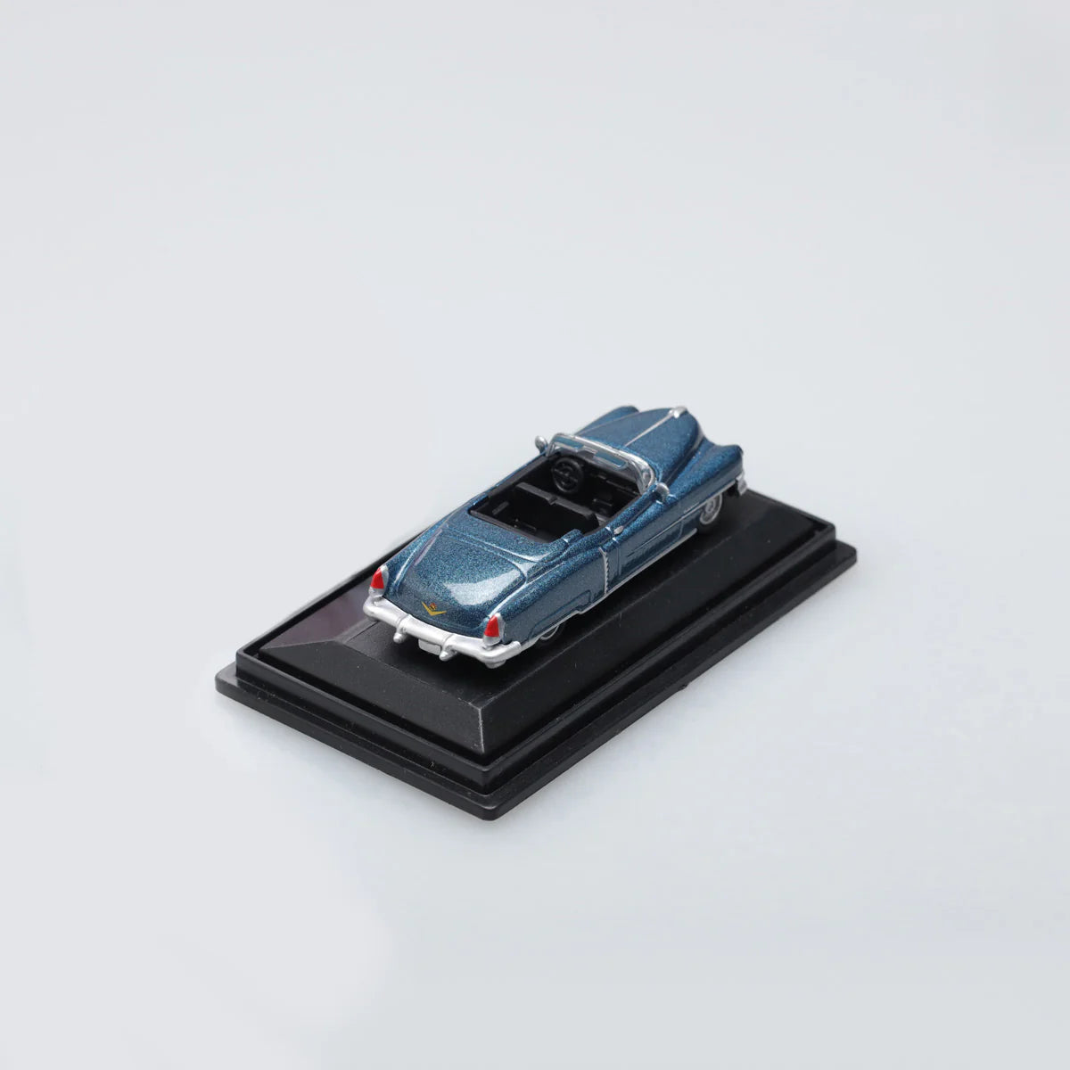 Schuco 1:87 Cadillac Eldorado 1953 blue metallic 452631300