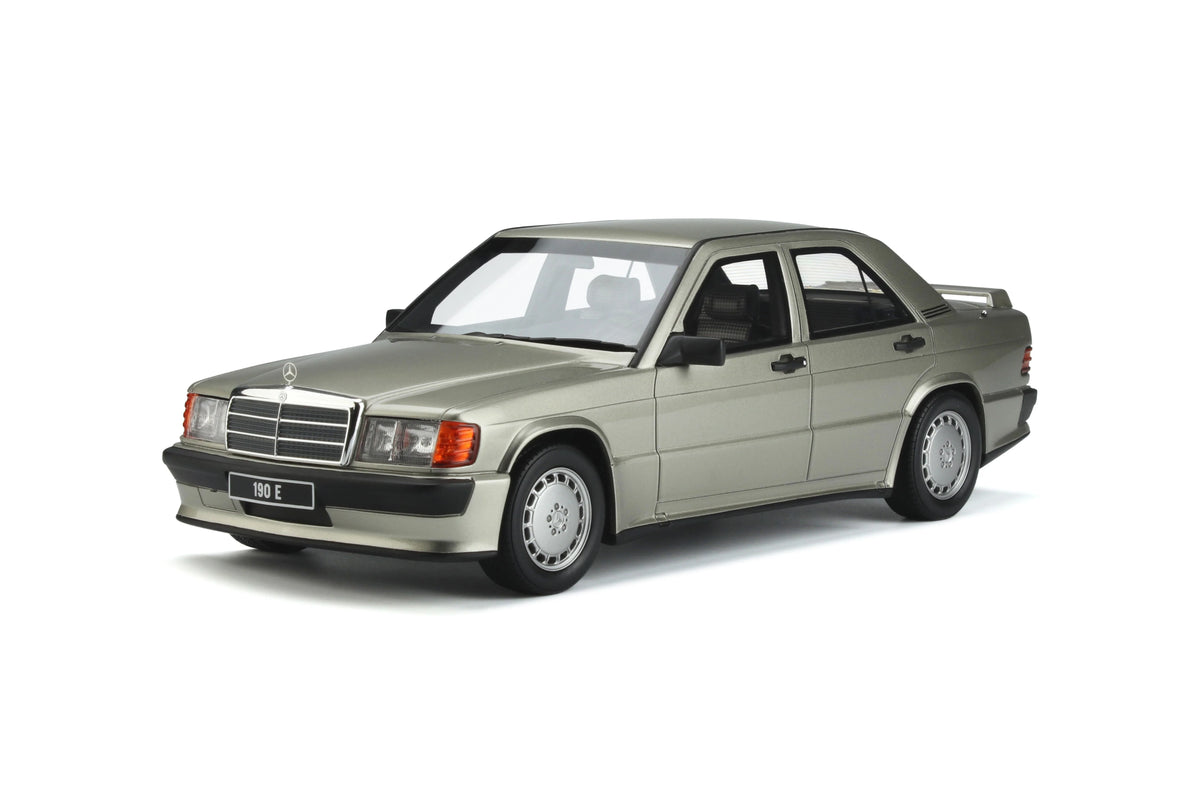 OTTO 1:18 1988 Mercedes-Benz W201 190E 2.5 16S Smoke Silver Metallic OT927